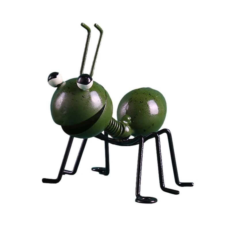 figurines insectes decoratives metal rouge vert orange bleu jaune antennes corps exterieur jardin mur