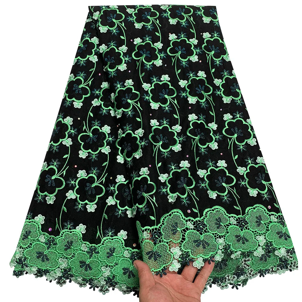 tissu coton dentelle fleurs stylisées noir beige vert rouge jaune rose yards broderie fine