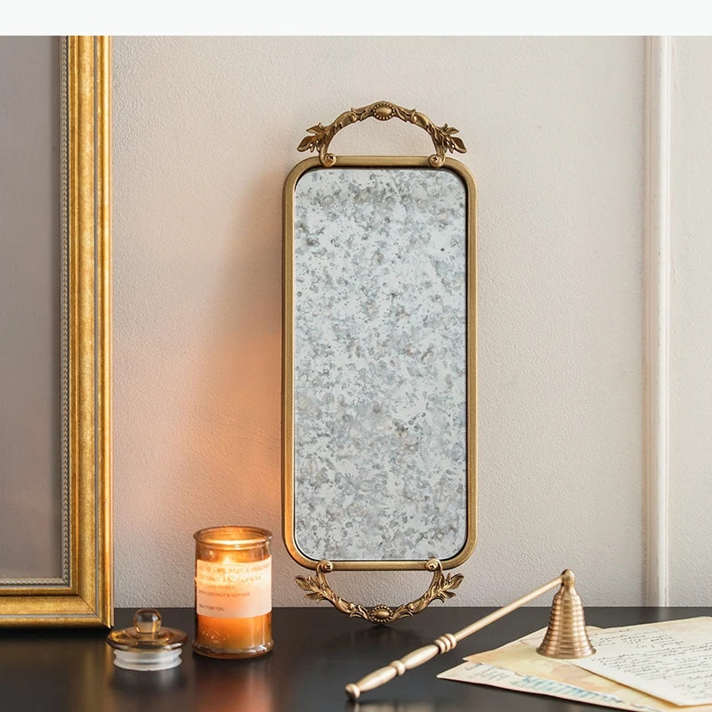 présentoir bijoux miroir doré plateaux cosmétiques assiettes rectangulaires ovales motifs floraux