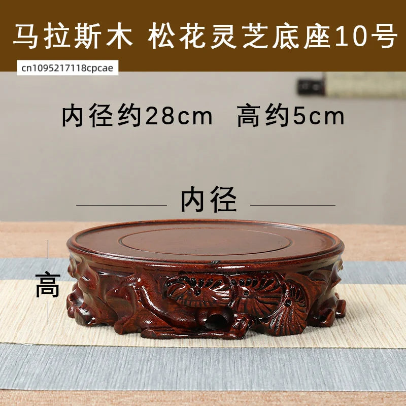 socle bois massif sculpté motifs fleurs oiseaux support présentation vase statue décoration intérieure