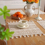Vue de dessus du napperon montrant les motifs crochet