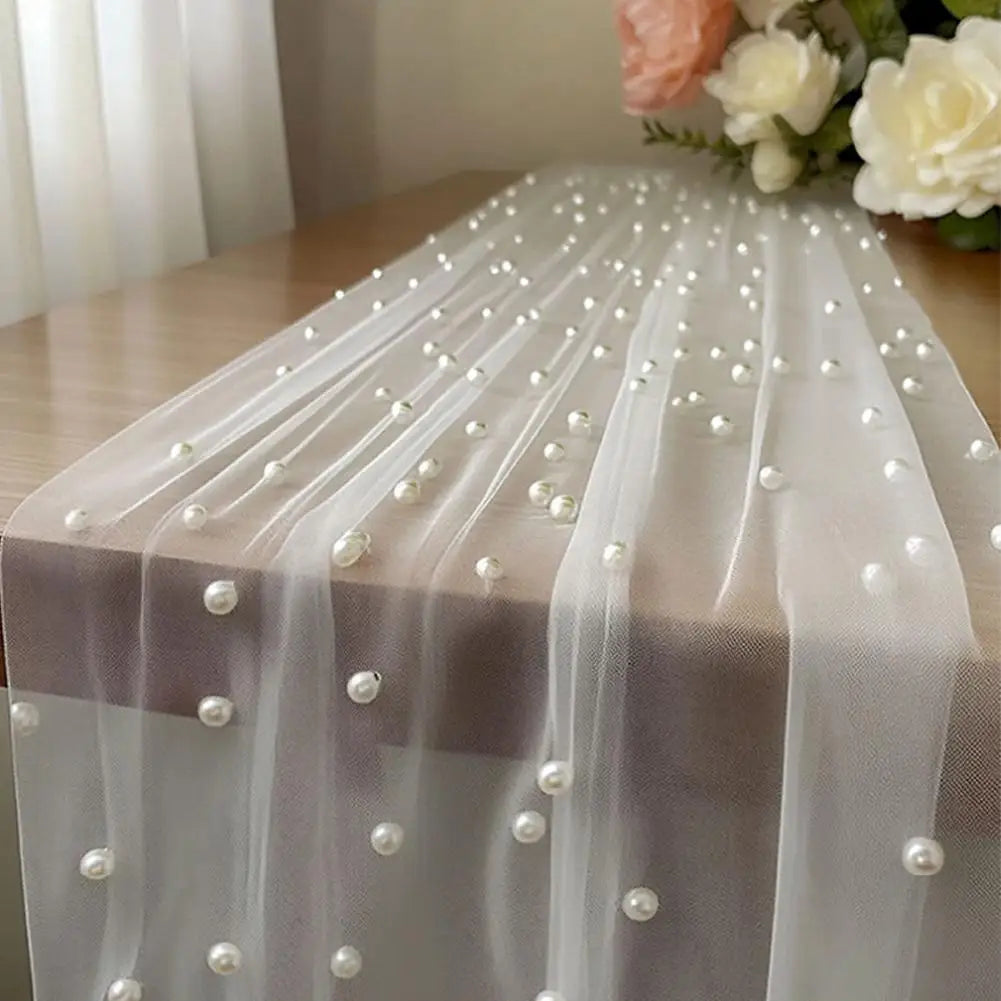 nappe transparente tulle blanche mariage élégante romantique décoration table festive événement