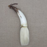 brosse peinture traditionnelle cordelette poils naturels marbrés noir blanc gris