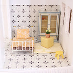 lit miniature fer couverture motifs floraux tapis figurine poupée armoire table valise coussins