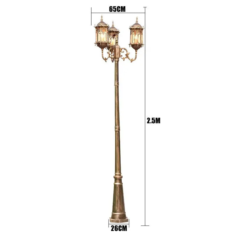 Lampadaire extérieur trois têtes or noir classique éclairage public ip65 led hand brushed bronze