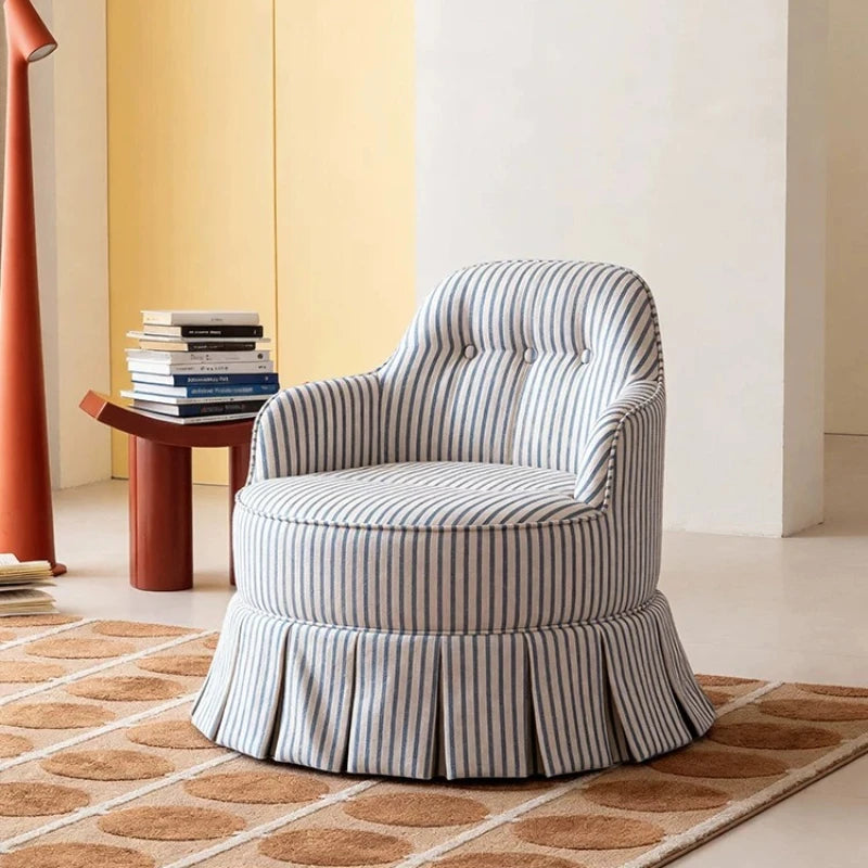 fauteuil classique rayures horizontales couleur beige bleu clair moderne salon chambre
