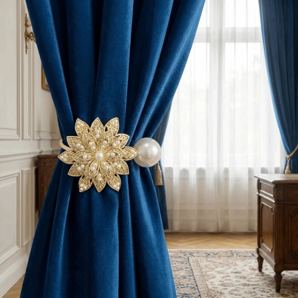 boucles rideau or blanc classiques anneaux dorés fleurées chambre coucher vintage français