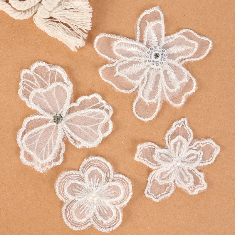 appliques decoratives dentelle blanche fleurs papillons broderie fine mariage decoration 20 pieces translucent