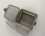 boite bijoux metal argente cadenas couvercle maille fine rangement moderne