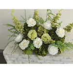 décoration florale arche vert roses hortensias delphiniums mariage romantique extérieur événement festive