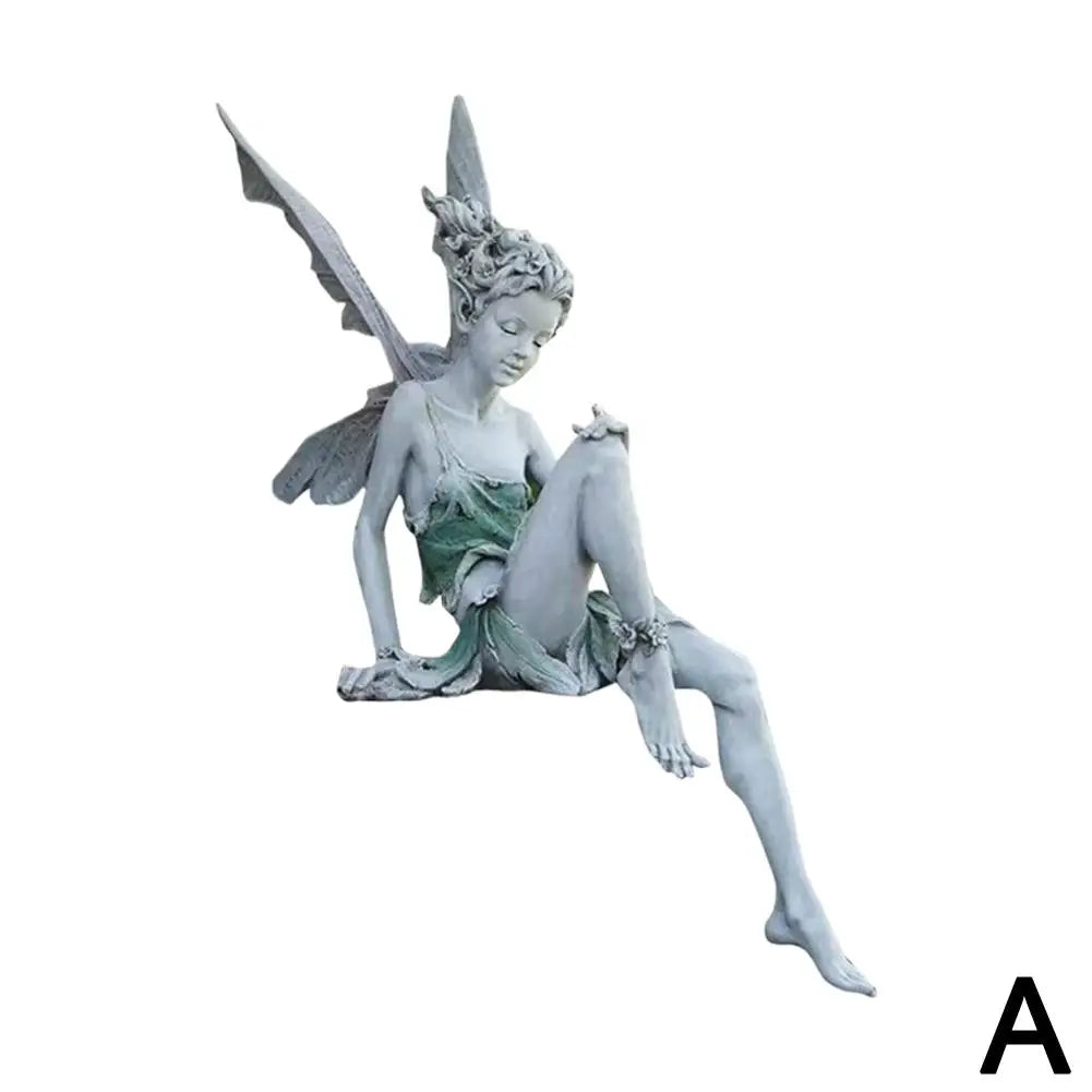 statuette fée assise bronze foncé gris clair vert pâle ailes ajourées fantaisiste jardinextérieur résistanteintempéries