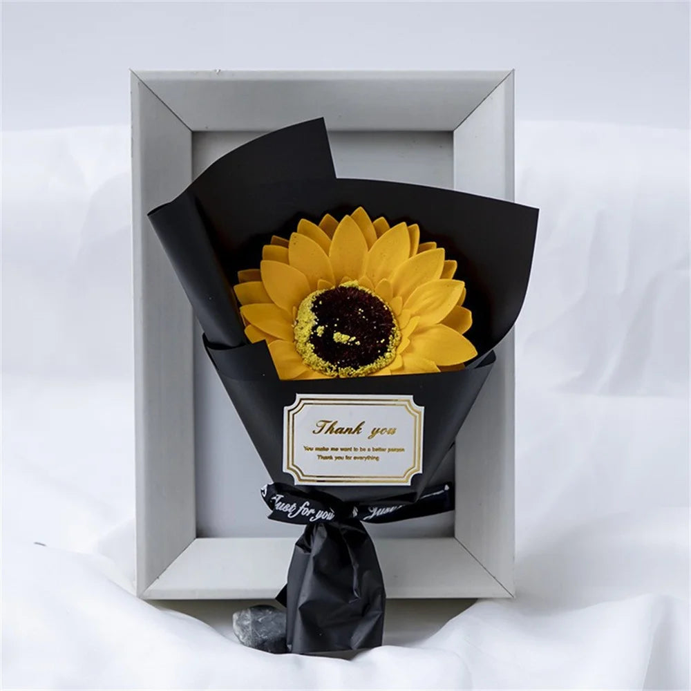 petit bouquet fleurs artificielles roses rouges noires papier cadeau élégant décoration maison mariage fête