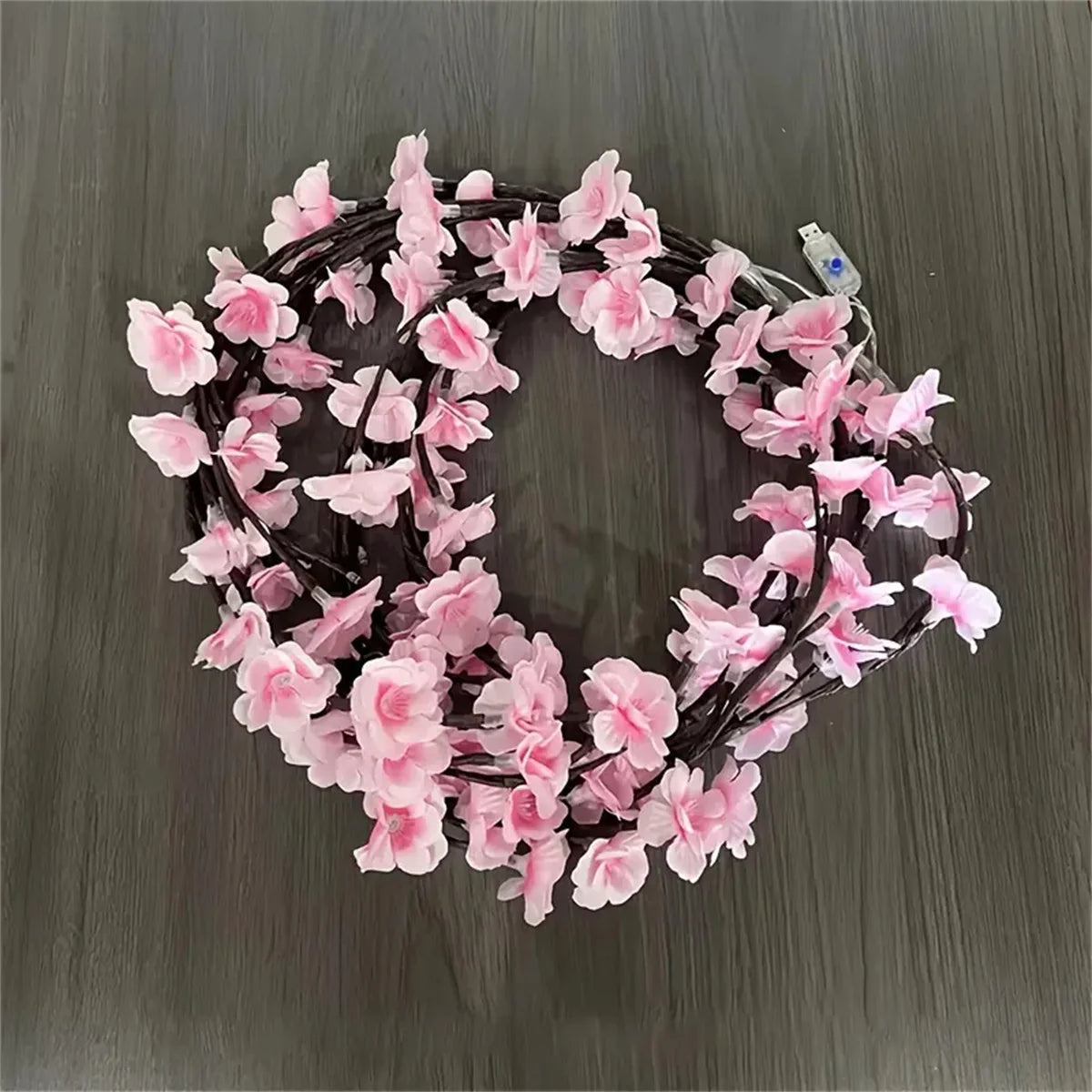 guirlande lumineuse fleurs roses branches noires moderne décoration intérieure usb led modes rechargeable