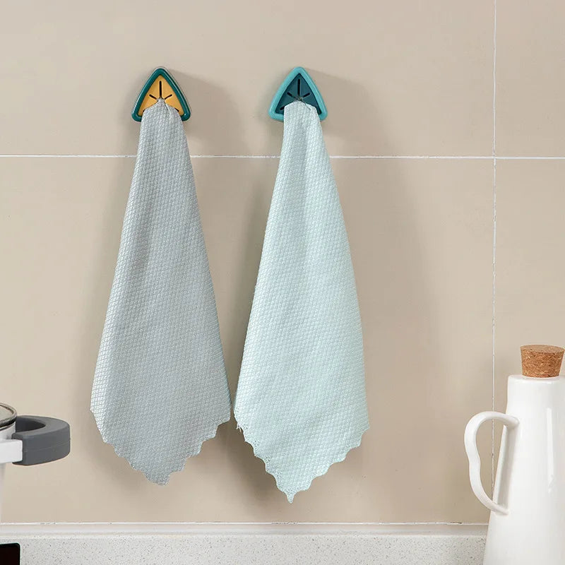 porte serviettes adhésifs moderne vert foncé rose bleu triangle central salle bains cuisine accroches