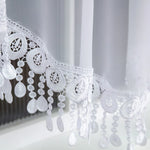rideau blanc transparent dentelle géométrique classique salon moderne