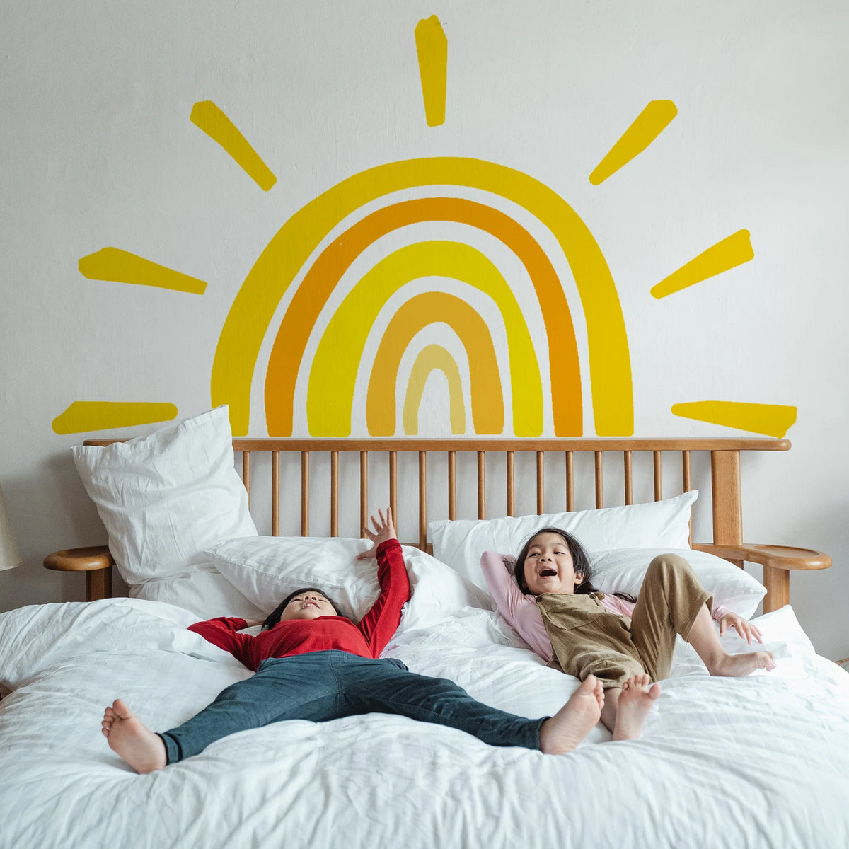 stickers muraux dessin animé soleil souriant arc ciel enfant chambre salon decoration murale jaune