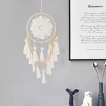 attrape rêves boho chic blanc beige dentelle pompons cordon textile tissu décoration chambre
