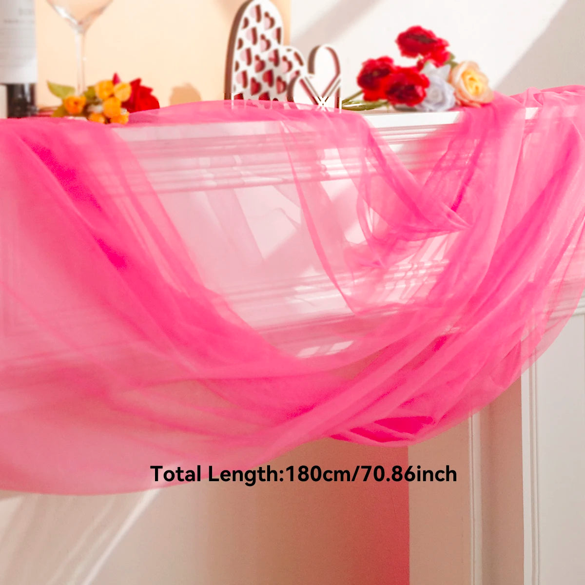 nappe tulle rose vif transparent motif floral coeurs deco saint valentin romantique festive occasions
