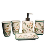ensemble produits salle bain céramique blanc floral tasses porte savon distributeur savon porte brosse