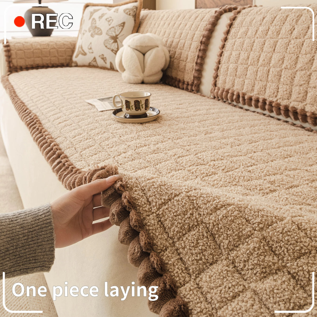 coussin canapé beige moelleux franges marron moderne confortable lavable machine automne hiver