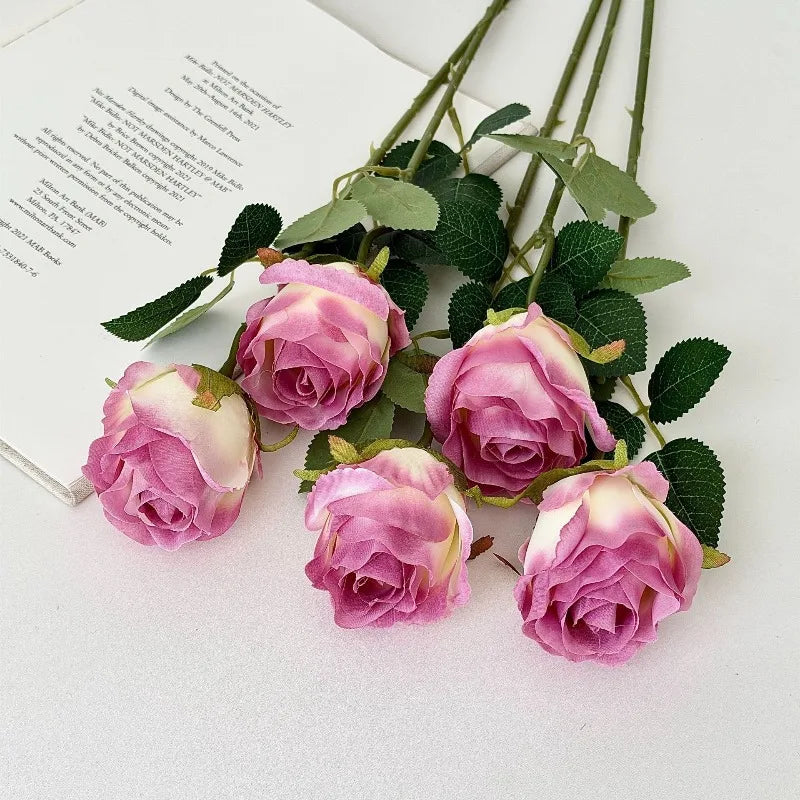décoration intérieure bouquet roses artificielles moderne vase transparent 50cm haute elégant