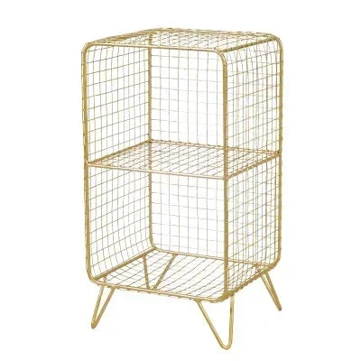 étagère moderne or gris métal maille trois niveaux livres plantes horloge lampe panier