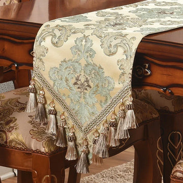 chemin table brodé floral beige bleu clair doré maison festivité classique franges poly coton