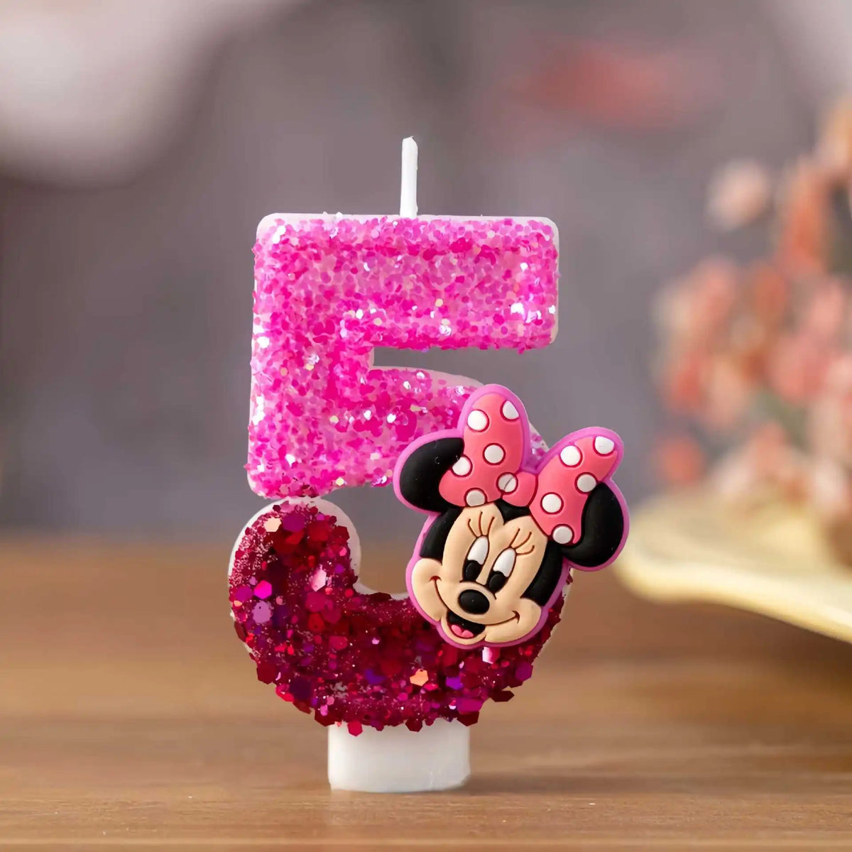 bougies numérotées minnie rose pâle rose brillant blanc paillettes personnages animés opaques thématiques anniversaire