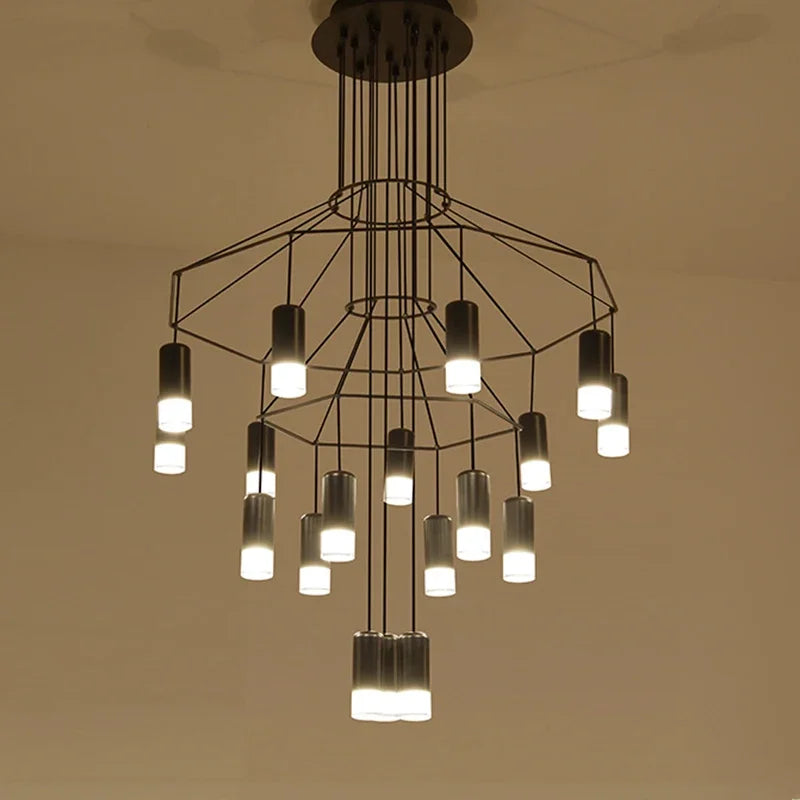suspension lumineuse moderne fer noir structure géométrique interrupteur bouton éclairage intérieur minimaliste