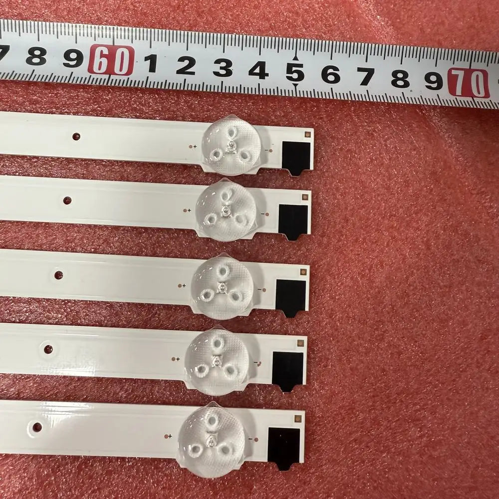 bandes led blanc modernes aluminium fixations bouton poussoir lisse régulières