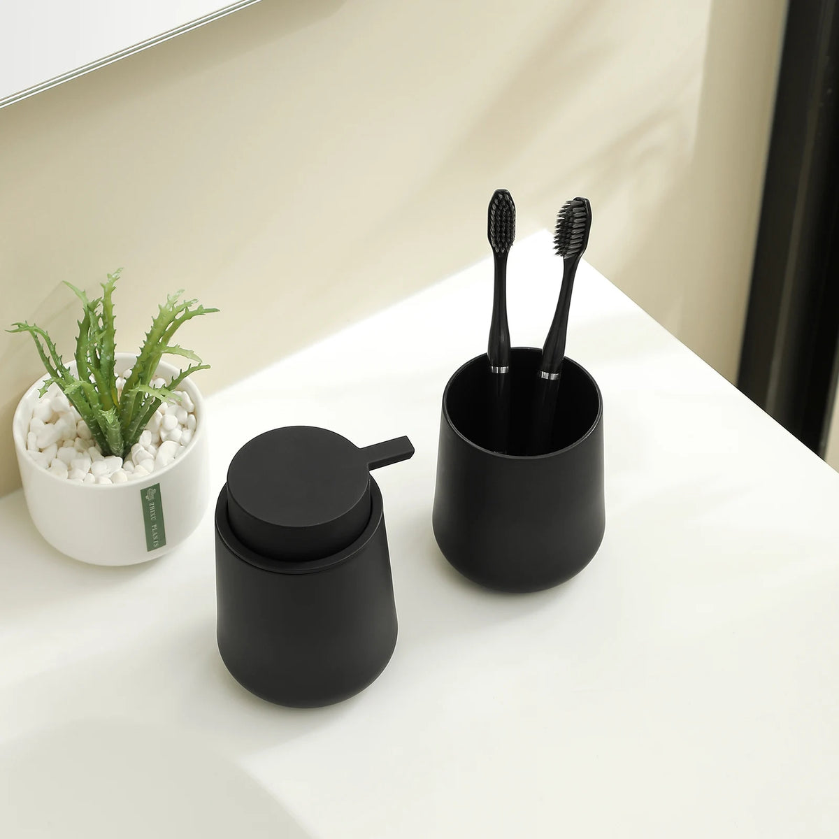 distributeur savon tasse dents noir mat moderne minimaliste respectueux environnement deux pièces