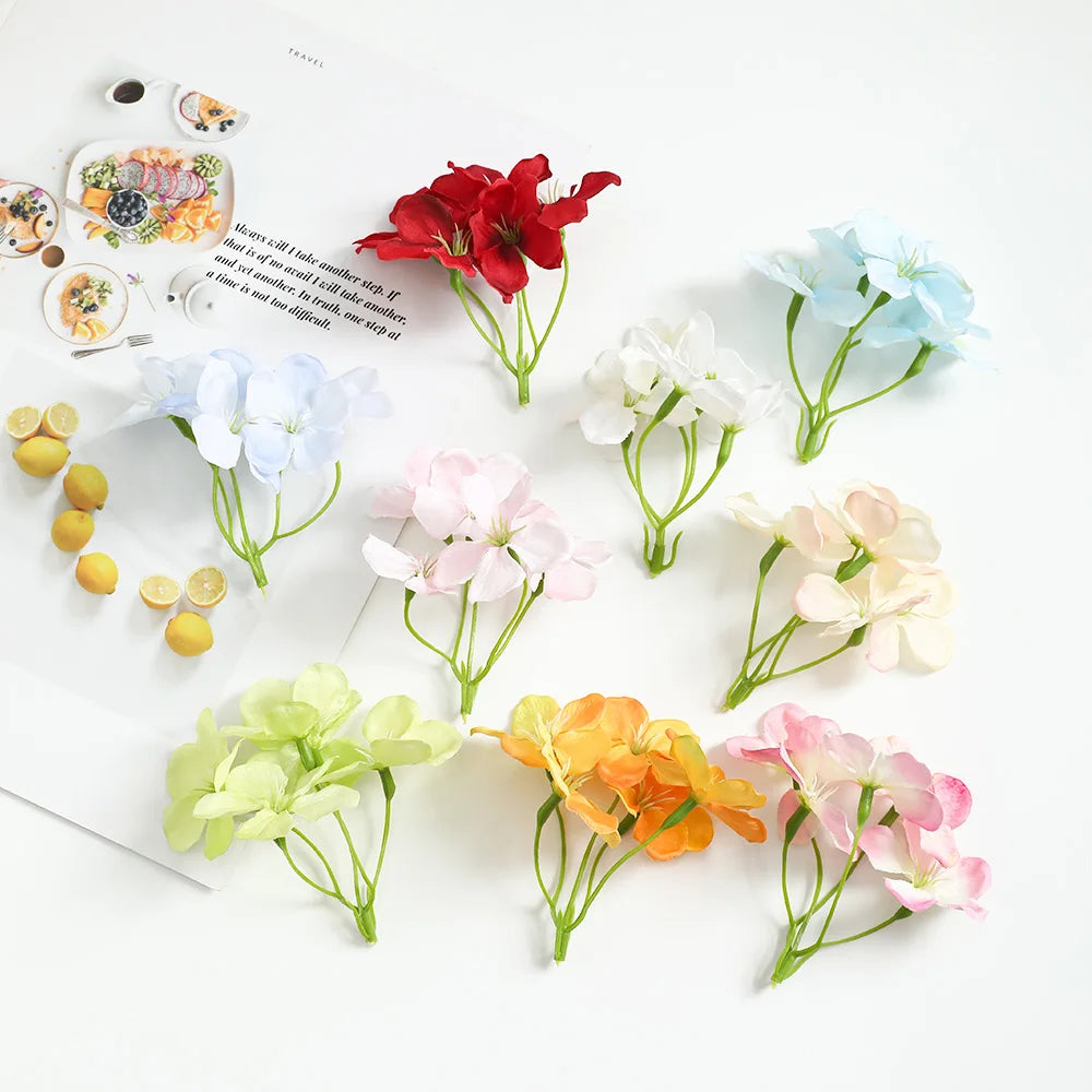 bouquet fleurs artificielles rouge vert jaune roses blanc bleu simple moderne decoration mariage intérieur