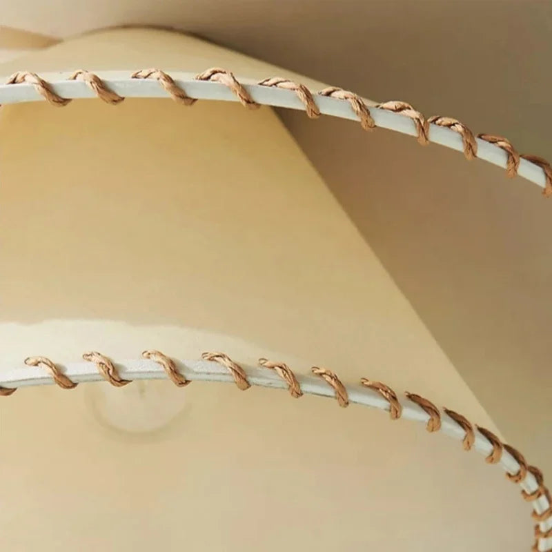 lampe suspendue moderne beige clair bord doré chaîne métallique 40cm 50cm 60cm lumière chaude