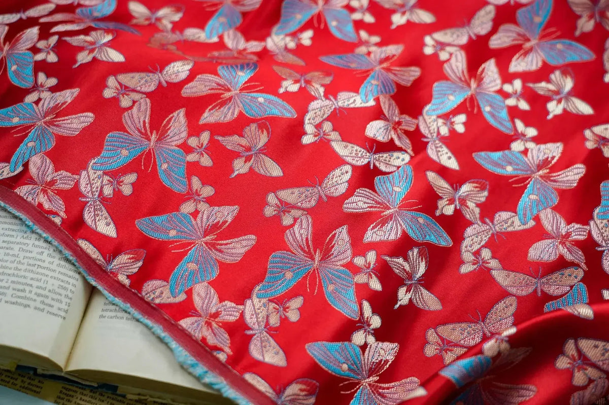 tissu imprimé papillons rouge noir blanc opacité couture robe jupe sac main