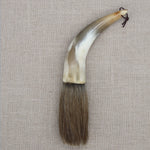 brosse peinture traditionnelle cordelette poils naturels marbrés noir blanc gris