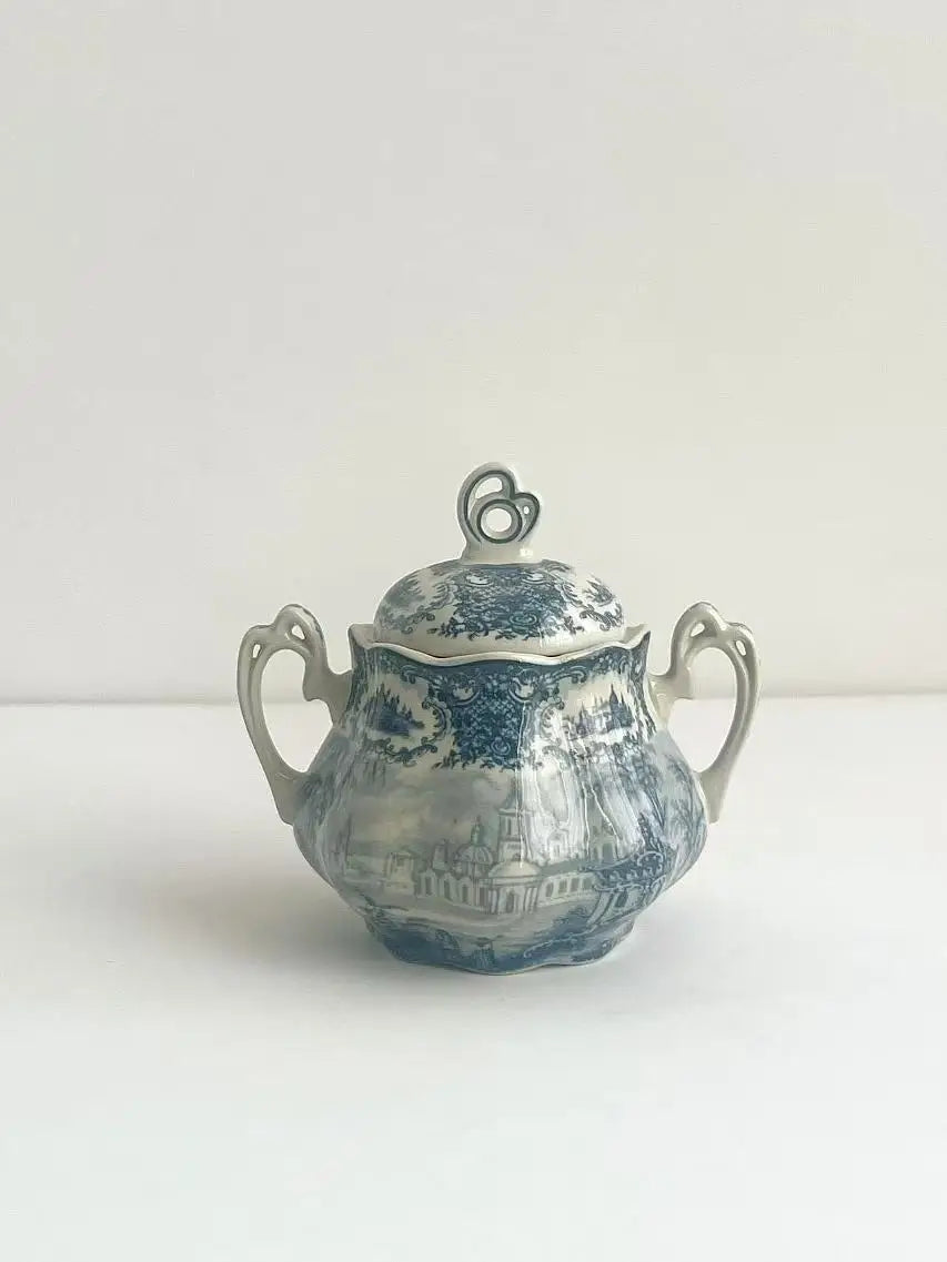 service thé céramique blanc bleu toile jouy poignées théière caféière soupière tasses