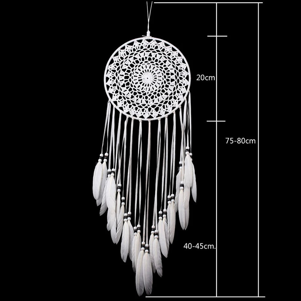 décoration bohème attrape rêves tissage ajouré plumes blanches guirlande suspendue chambre enfant ethnique