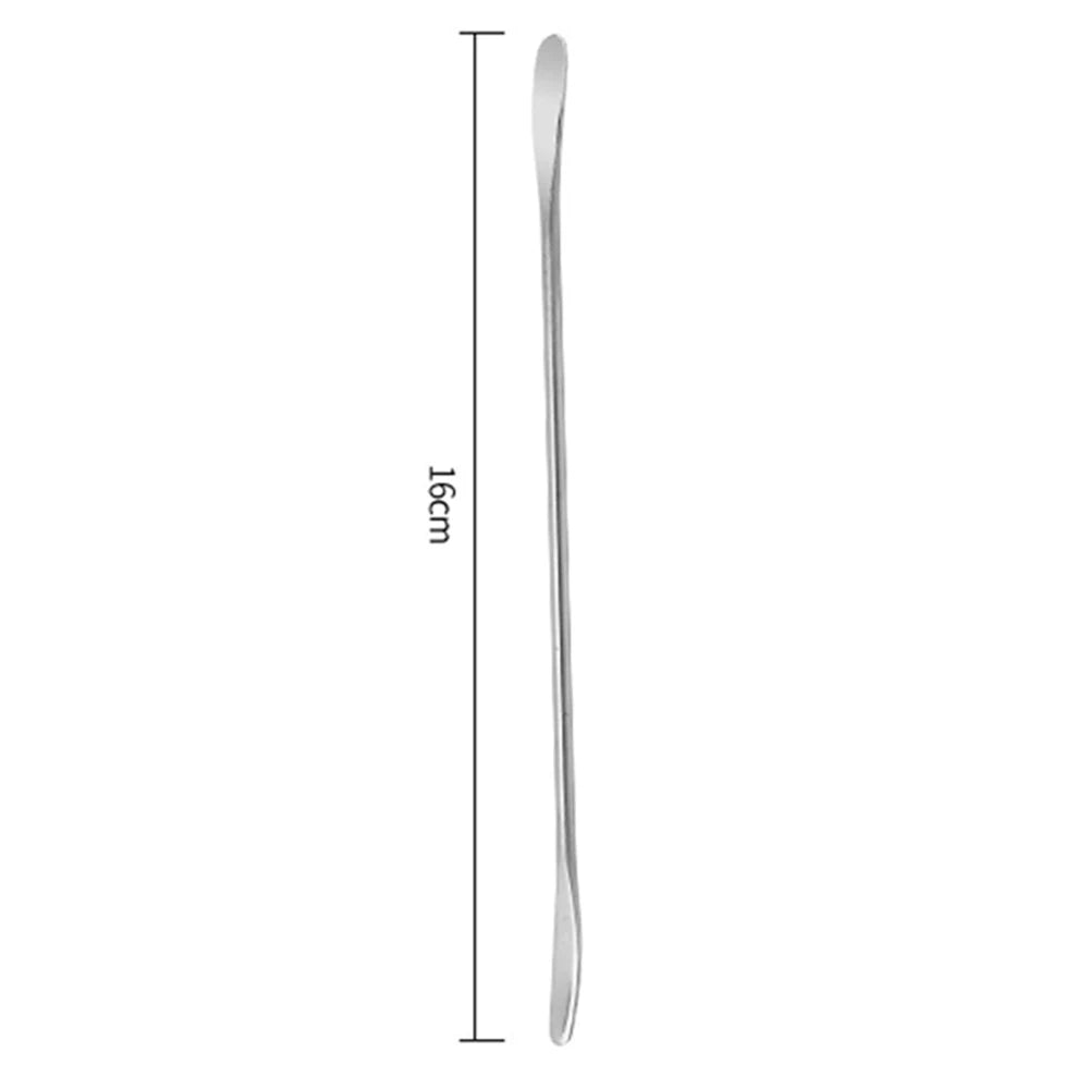 spatule maquillage acier inoxydable argenté moderne lisse brillante outils cosmétiques minimaliste qualité professionnelle durable