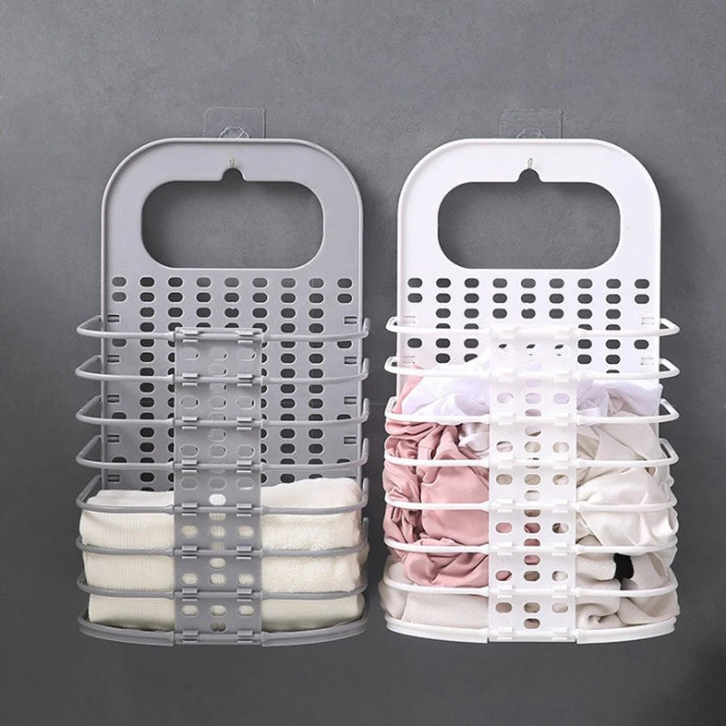 panier linge suspendu perforé beige gris blanc clips adhésifs rangement minimaliste chambre enfants salon
