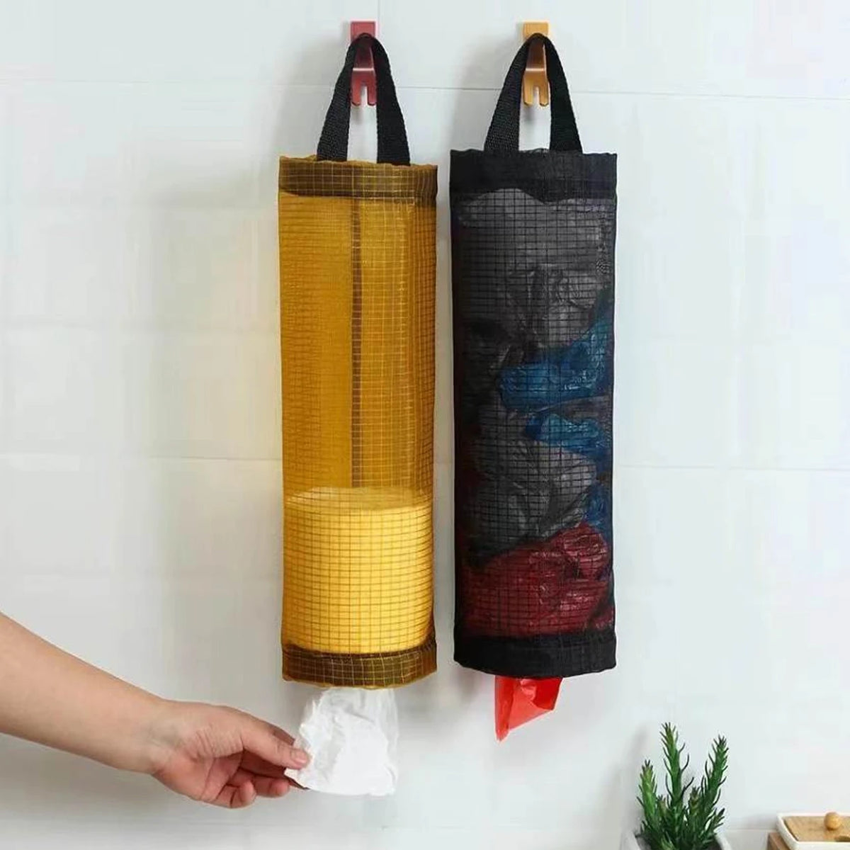 organisateur suspendu sacs plastiques poubelles multiple couleurs maille polyester réutilisable rangement cuisine utilitaire minimaliste