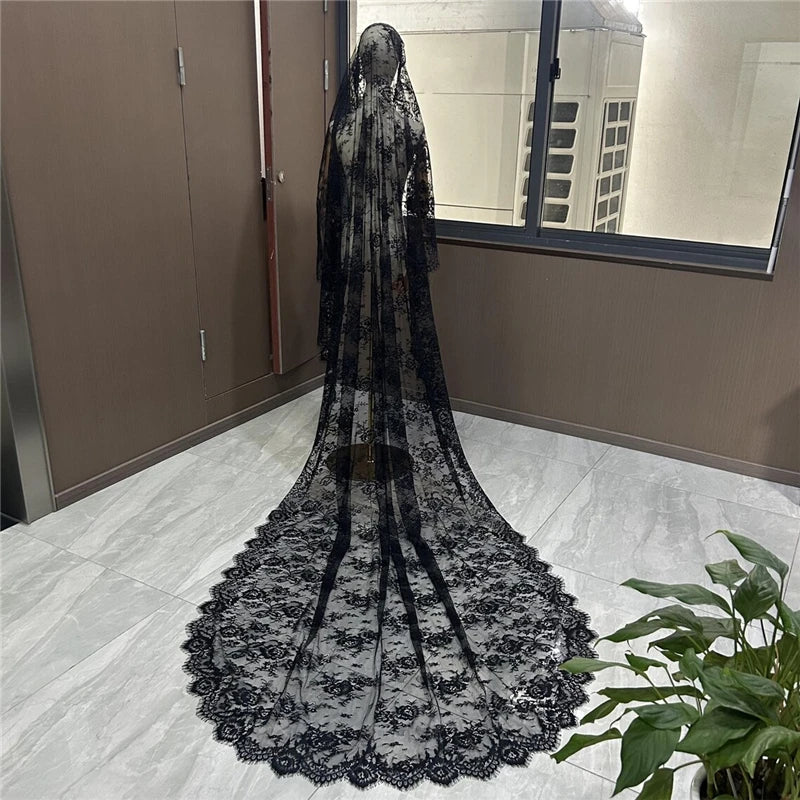 voile mariée noir broderie florale translucide classique métalliques dentelle mariage femme adultère