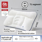 coussin bébé blanc bleu coton polyester dessin animé motifs géométriques contour arrondi ergonomique quatre