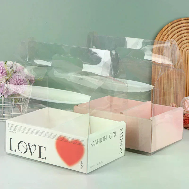 boîte gâteau transparente poignée détachable compartiments rose clair LOVE FASHION GIRL moderne minimaliste