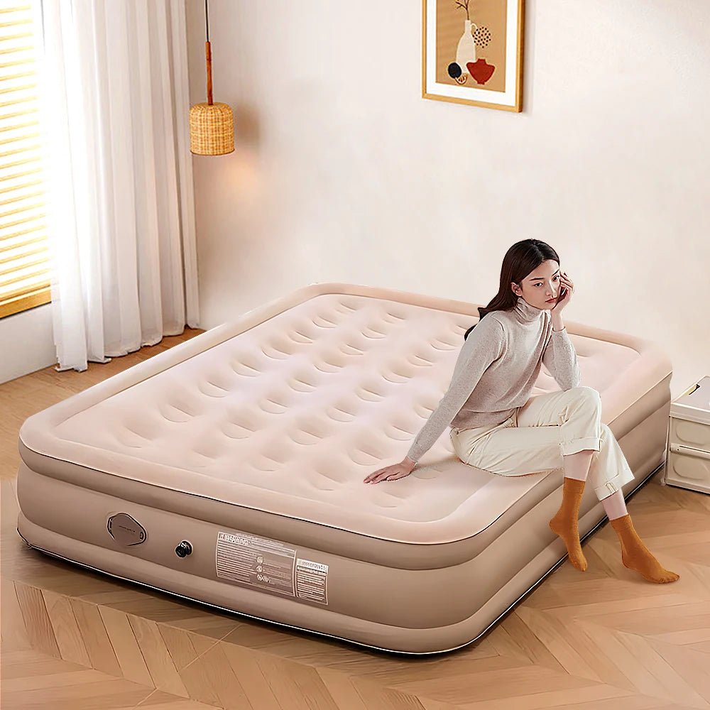 matelas gonflable air moderne beige clair mousse creux pompe électrique oreillers masque sommeil camping