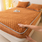 housse matelas épaisse polaire antiacariens matelassée orange foncé texture pointillés moderne douce 30cm haute