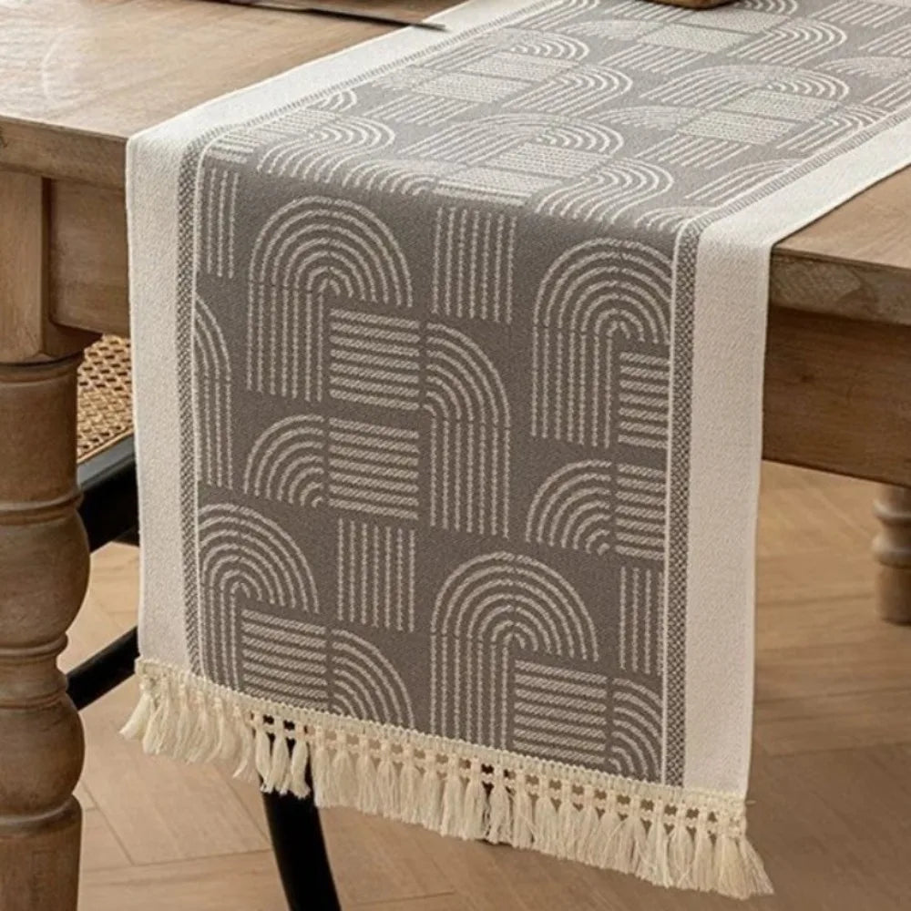 nappe table beige geometrique franges tissage rustique boheme abstrait 180cm 35cm