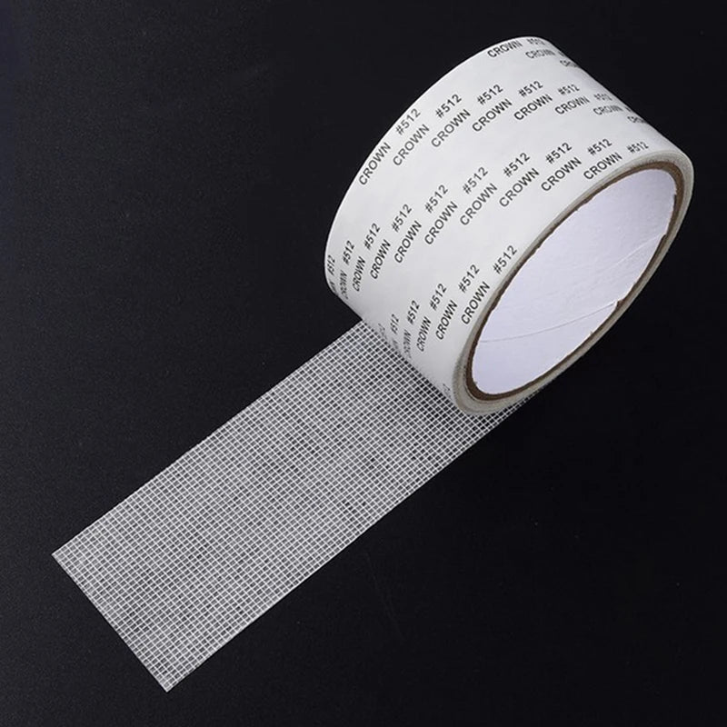 ruban adhésif réparation moustiquaire fenêtre anti insectes maille grise blanc utilitaire