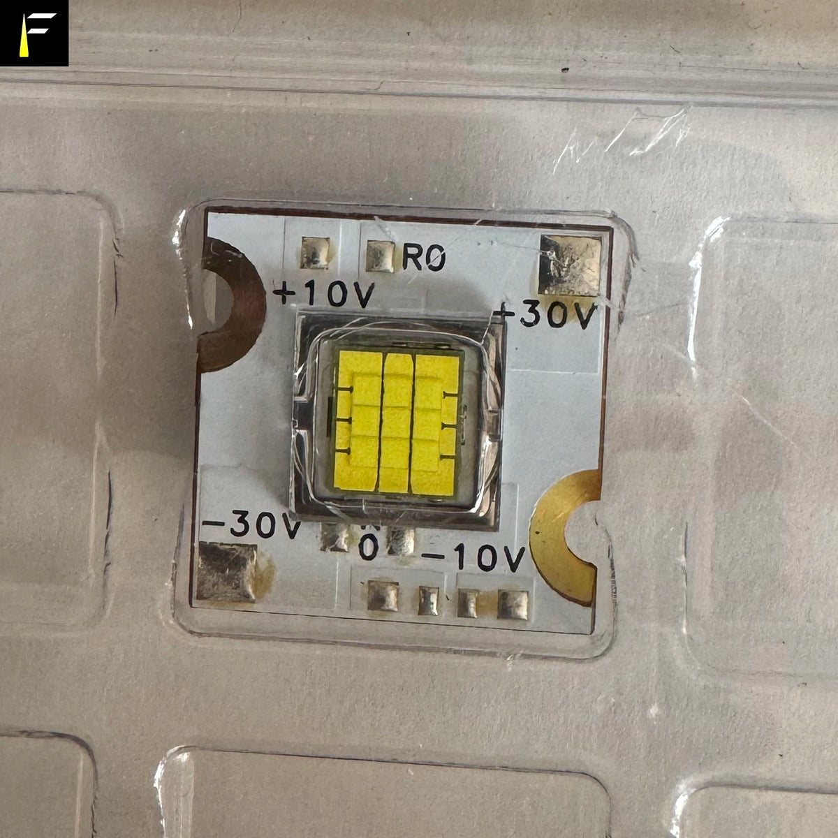 ampoule led 60w 30v 2a jaune doré blanc spot beam éclairage scénique partie