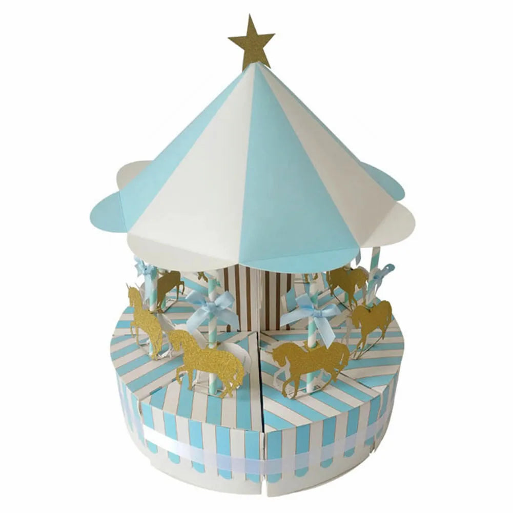 décoration fête manège forme carrousel chevaux dorés rayures verticales rubans semi transparents enfants vintage
