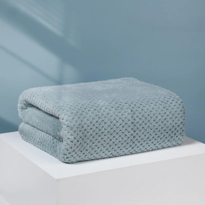 serviette bain absorbante bleu marine texture points moderne 80x150cm lavable machine